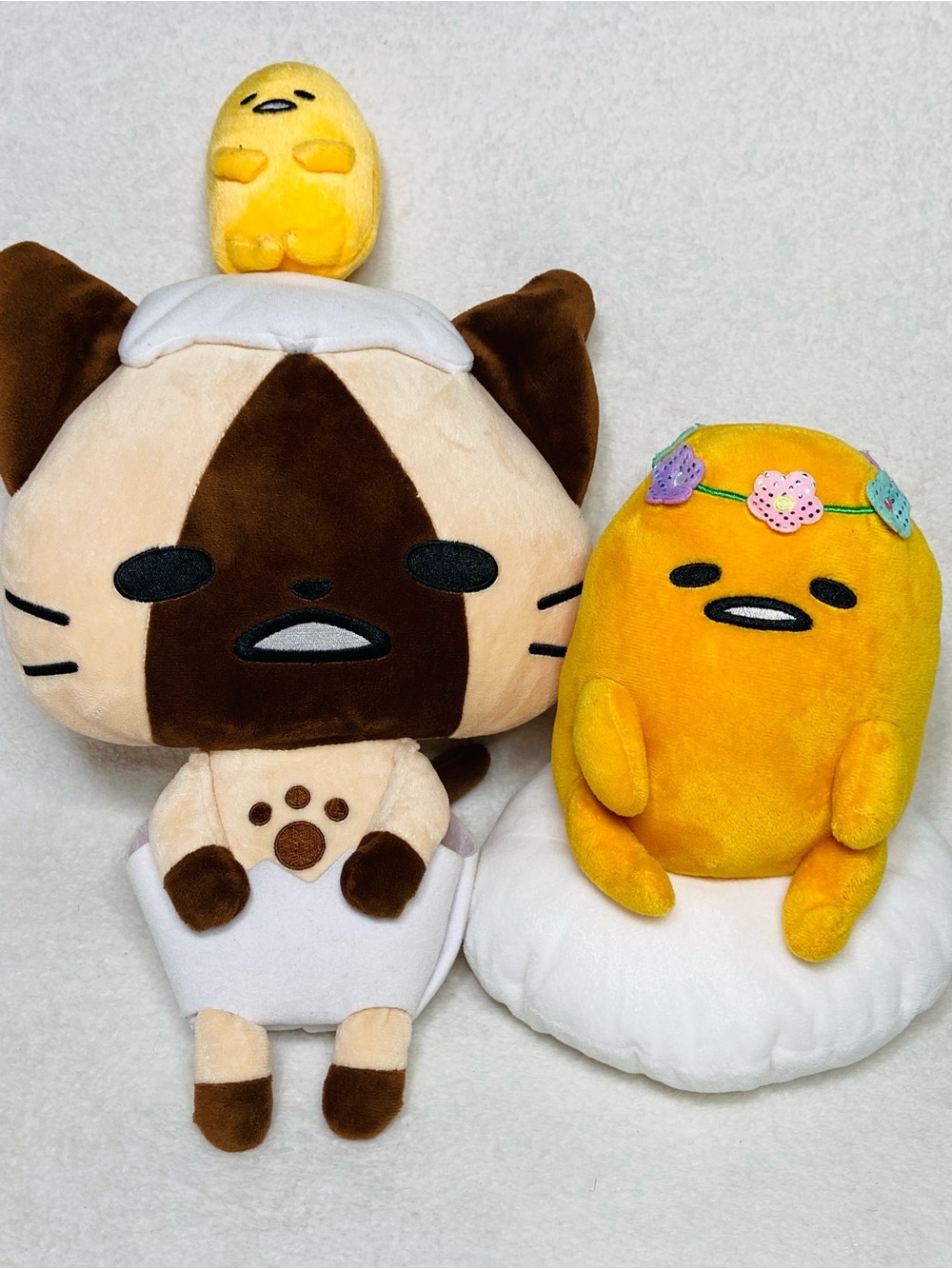 6” Sanrio Sega Gudetama 13” Monster Hunter Airou + 9”Flower Crown Gudetama